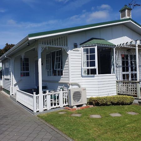 Charmae Guest House ワンガヌイ エクステリア 写真